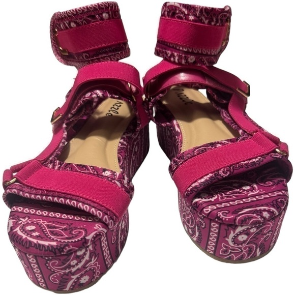 Fuchsia Paisley Platform Sandal Velcro Ankle Strap Open Toe women’s 6 Pazzle MIA - Picture 3 of 16